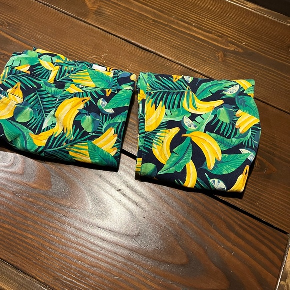 Old Navy Pixie cropped/ankle pant. Size 18 Bananas - Picture 12 of 12